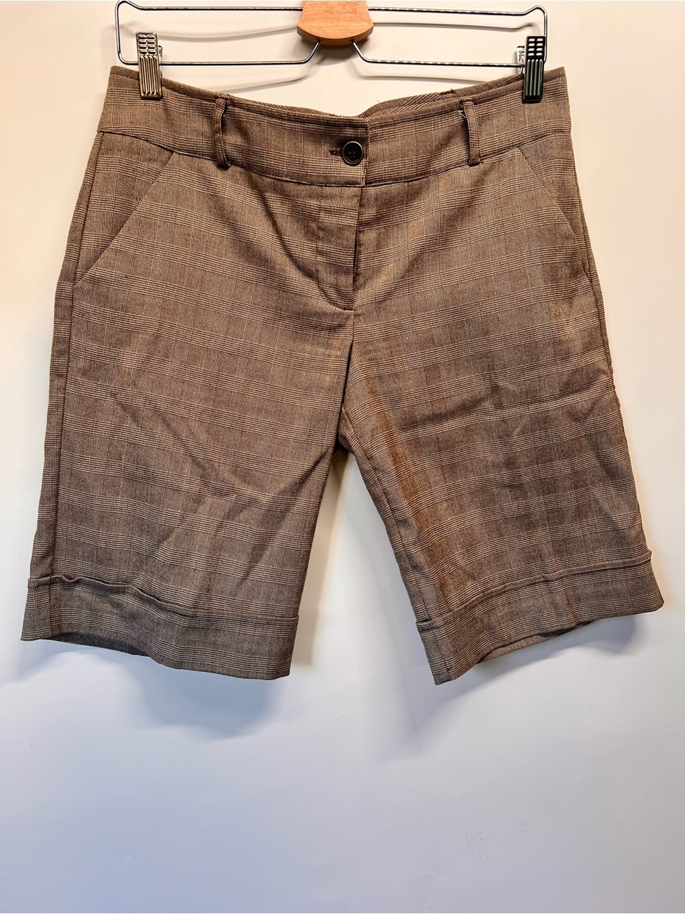 Speechless vintage-style brown plaid Bermuda shorts